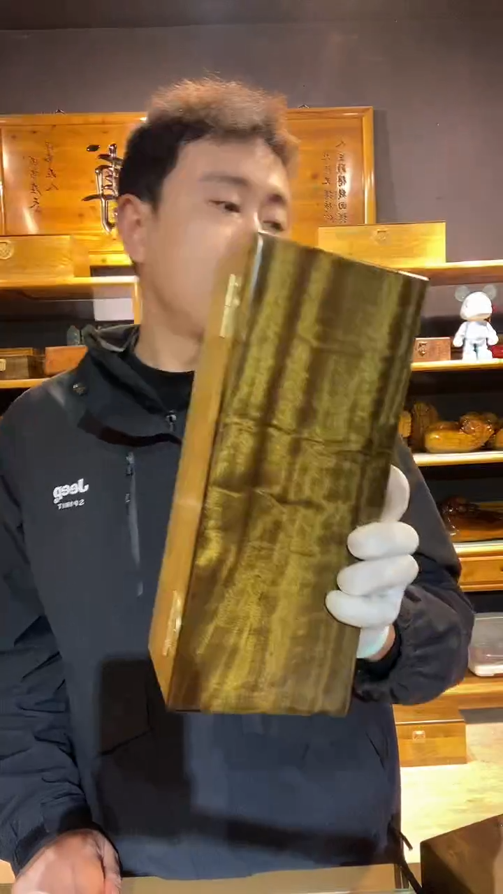 金丝楠用****5木制品乌木面板大盒子150