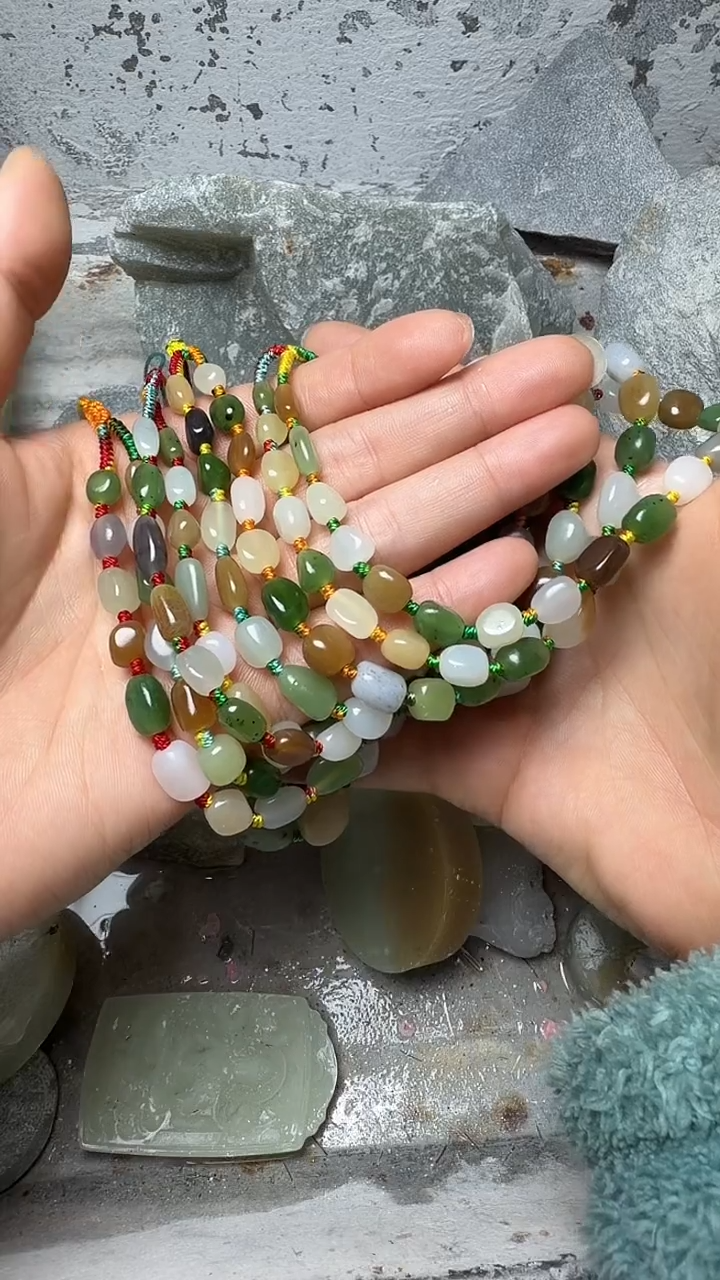 吊坠(赠链)未镶嵌和田玉多宝链子  多样性发货 拍一发一