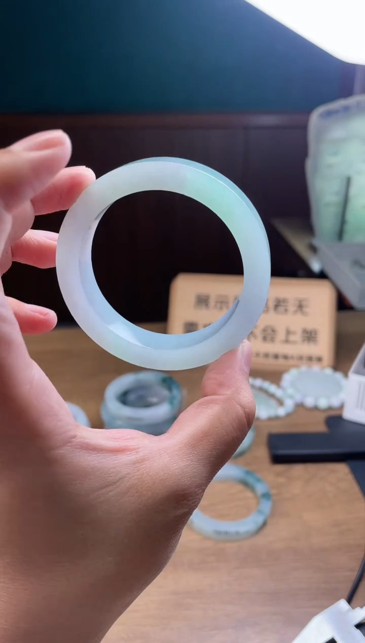 【闪购商品】定制翡翠手镯未镶嵌定制
