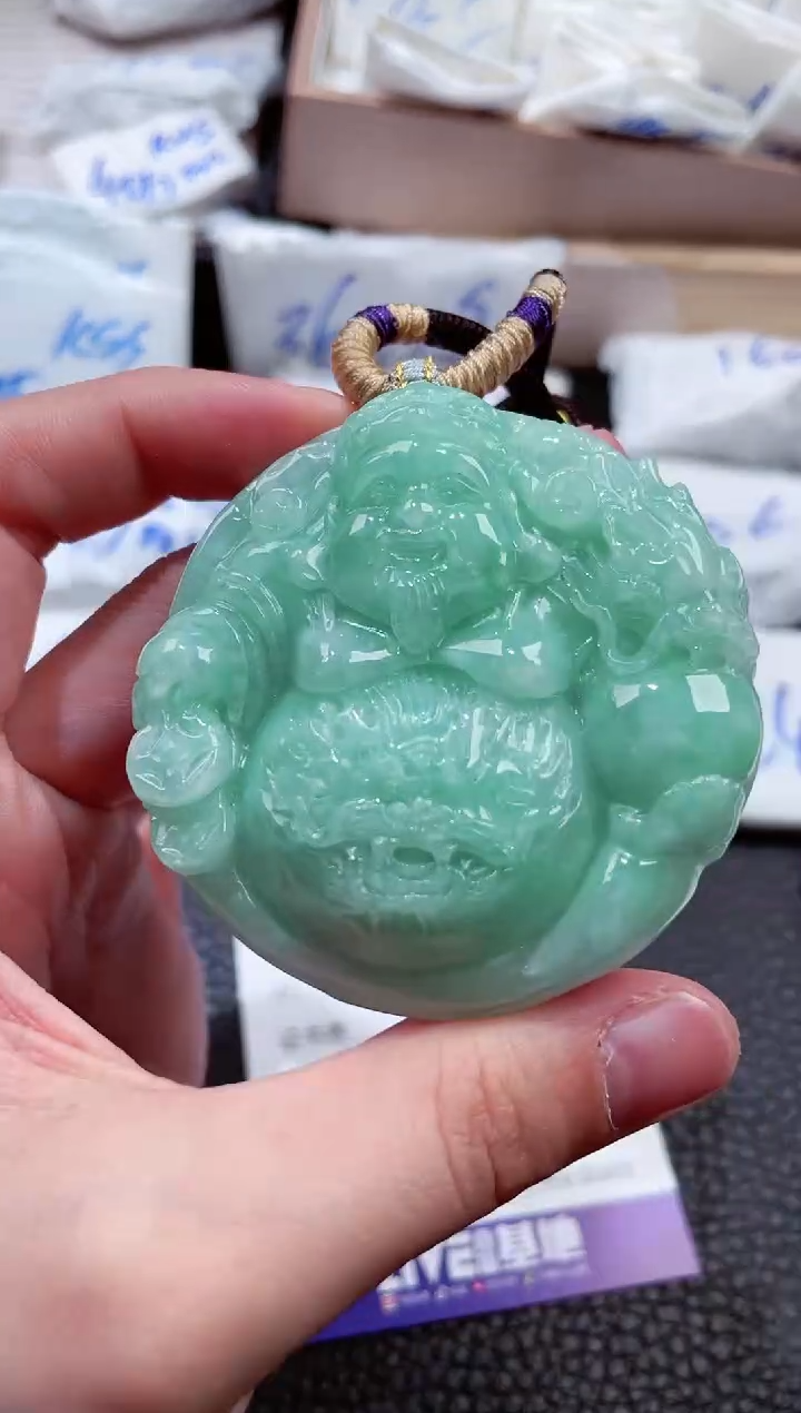 【闪购商品】翡翠未镶嵌颈饰00004279