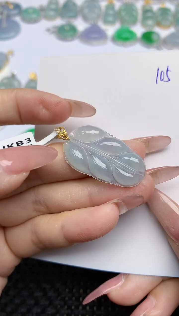 【闪购商品】翡翠颈饰18K金镶嵌天然A货翡翠 105