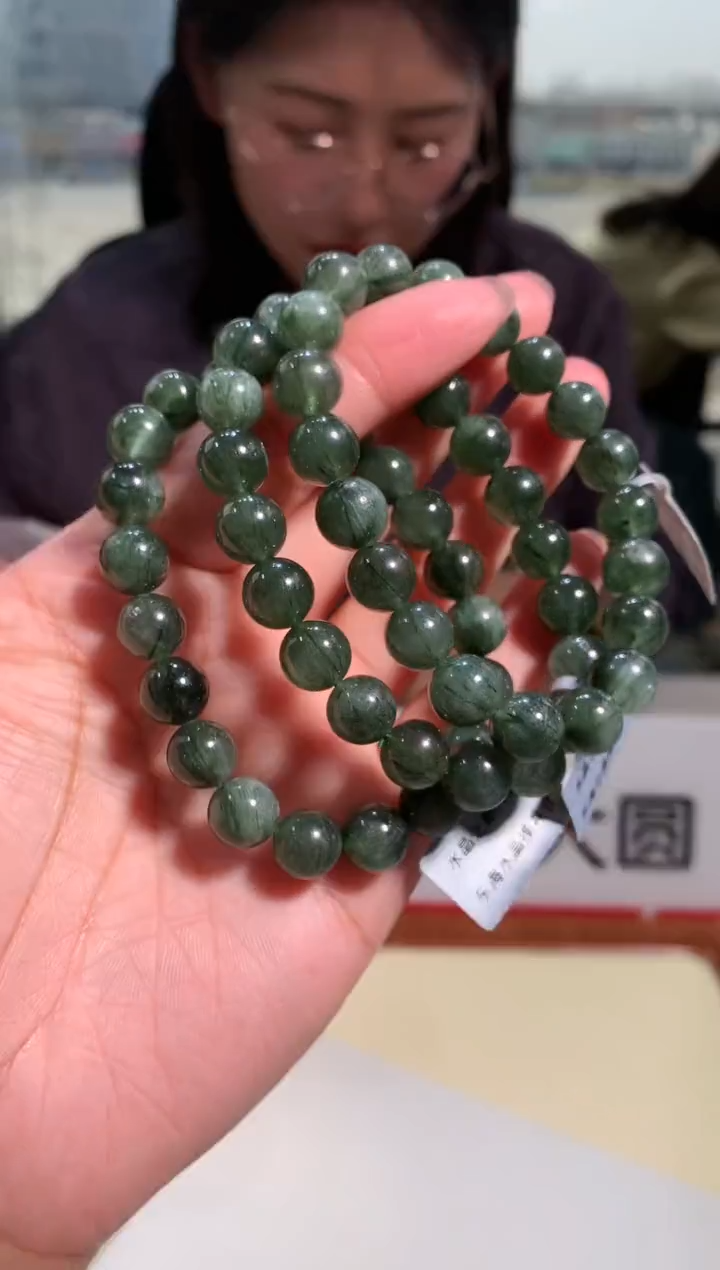 【闪购商品】水晶手链未镶嵌9.5mm左右绿发晶手链多样性发其一