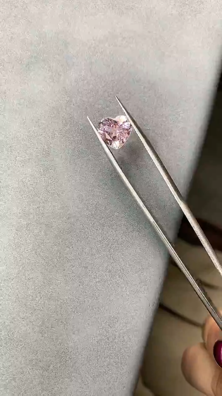 绿柱石（摩根石）裸石摩根石裸石2.6ct