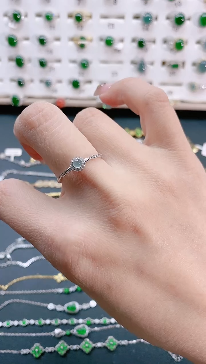 【闪购商品】翡翠戒指银S925镶嵌天然翡翠