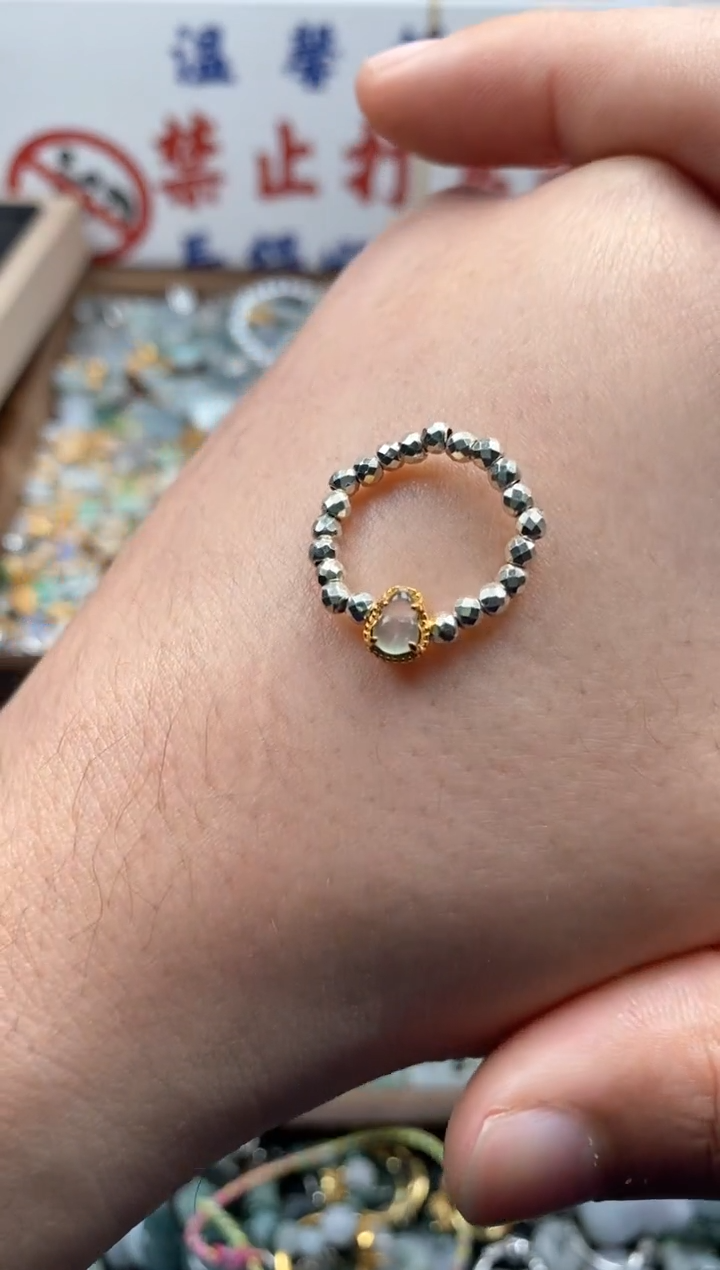 【闪购商品】翡翠颈饰未镶嵌哥哥