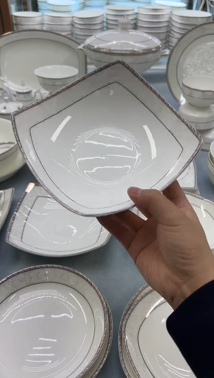 骨瓷玲珑7.5贵龙2个 