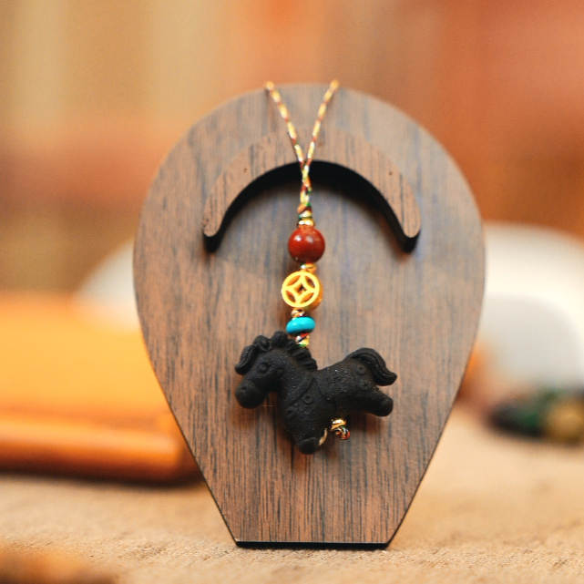 【新年好运】马上有钱一匹黑马合香吊坠 古法合香珠手工制香牌