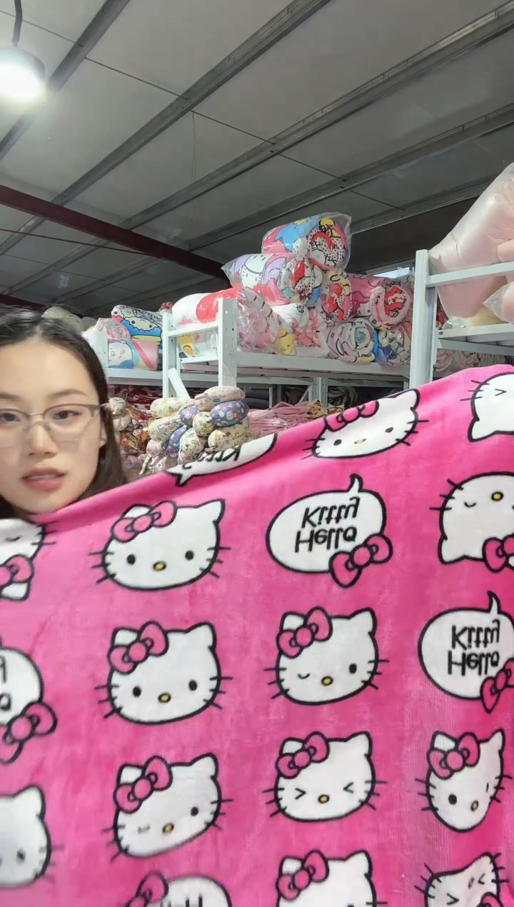 满35包邮 瑕疵 绒毯子 130x180左右 薄