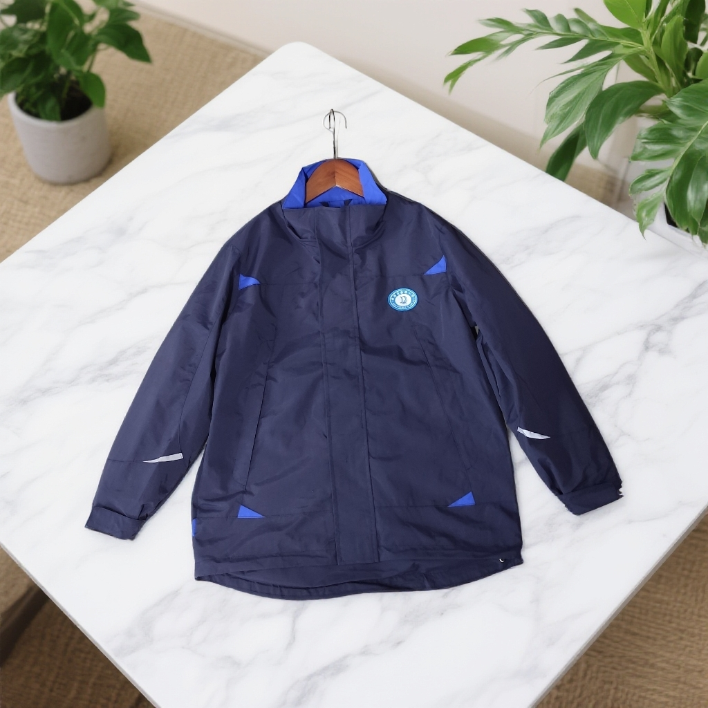 F1下藏青立领儿童冲锋衣户外防水外套(有校标可拆)