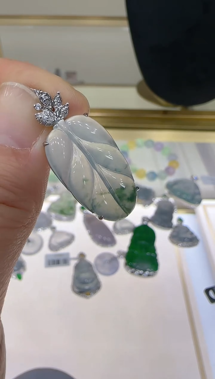 【闪购商品】翡翠吊坠(不含链)18K金镶嵌多样性团购发一件