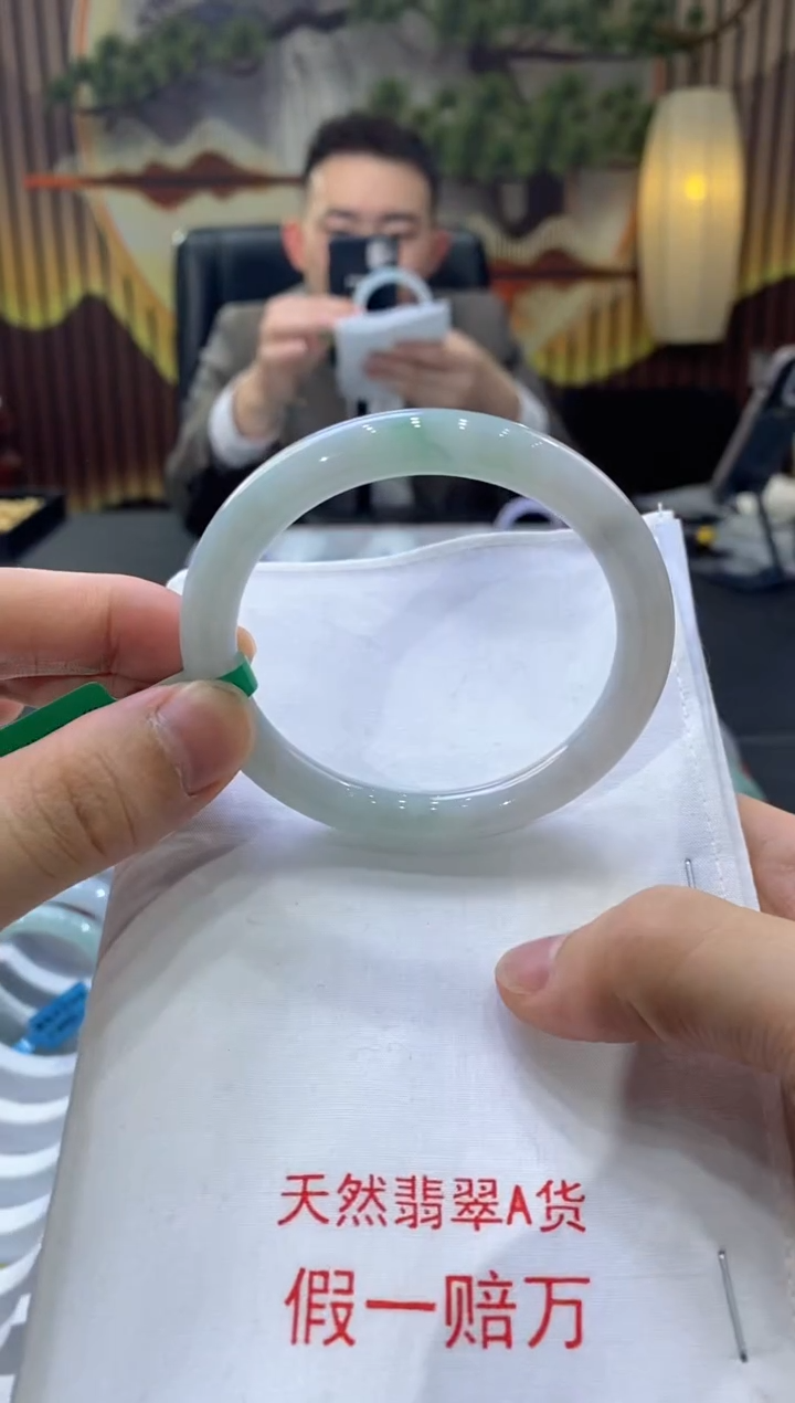 【闪购商品】翡翠手镯未镶嵌000005923