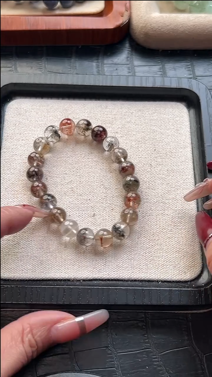 未镶嵌锂辉石·37多样性发其一/