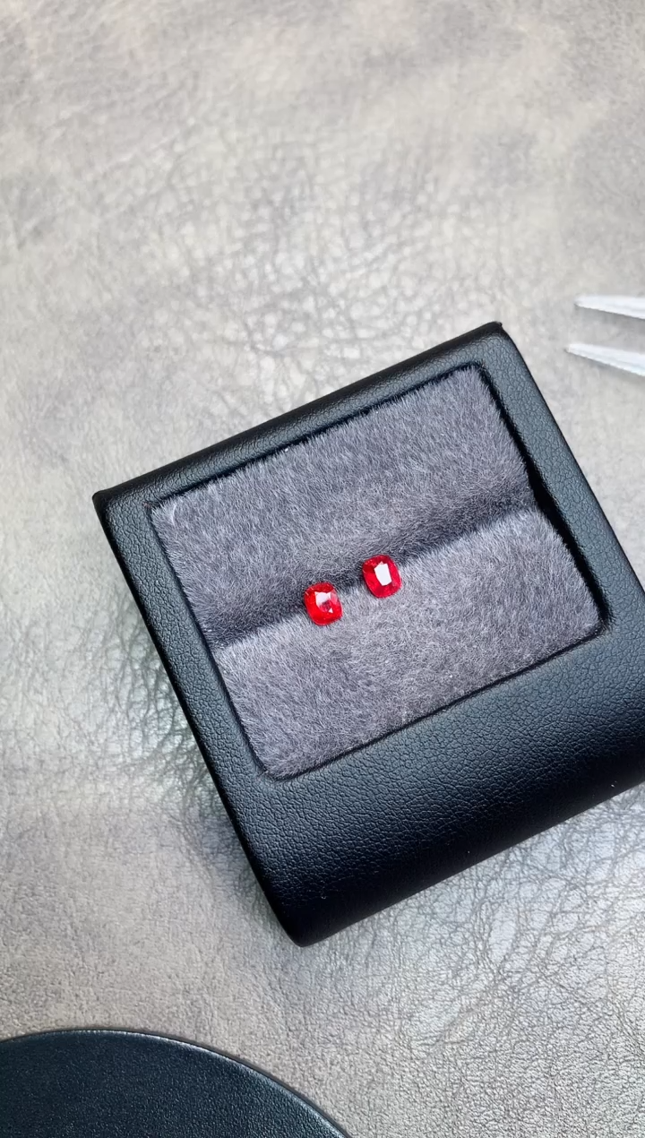 【闪购商品】尖晶石裸石未镶嵌0.96ct/2ps 绝地武士 LY