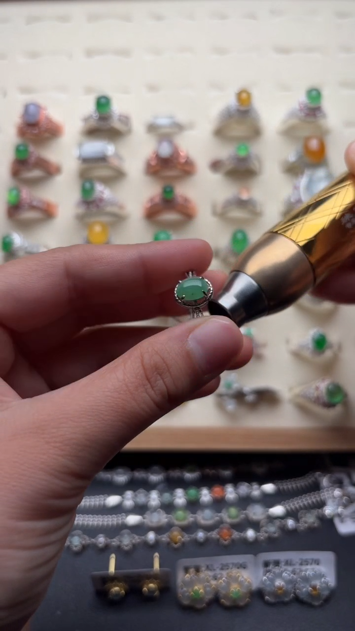 【闪购商品】翡翠戒指银S925镶嵌缅甸A货翡翠S925银镶嵌