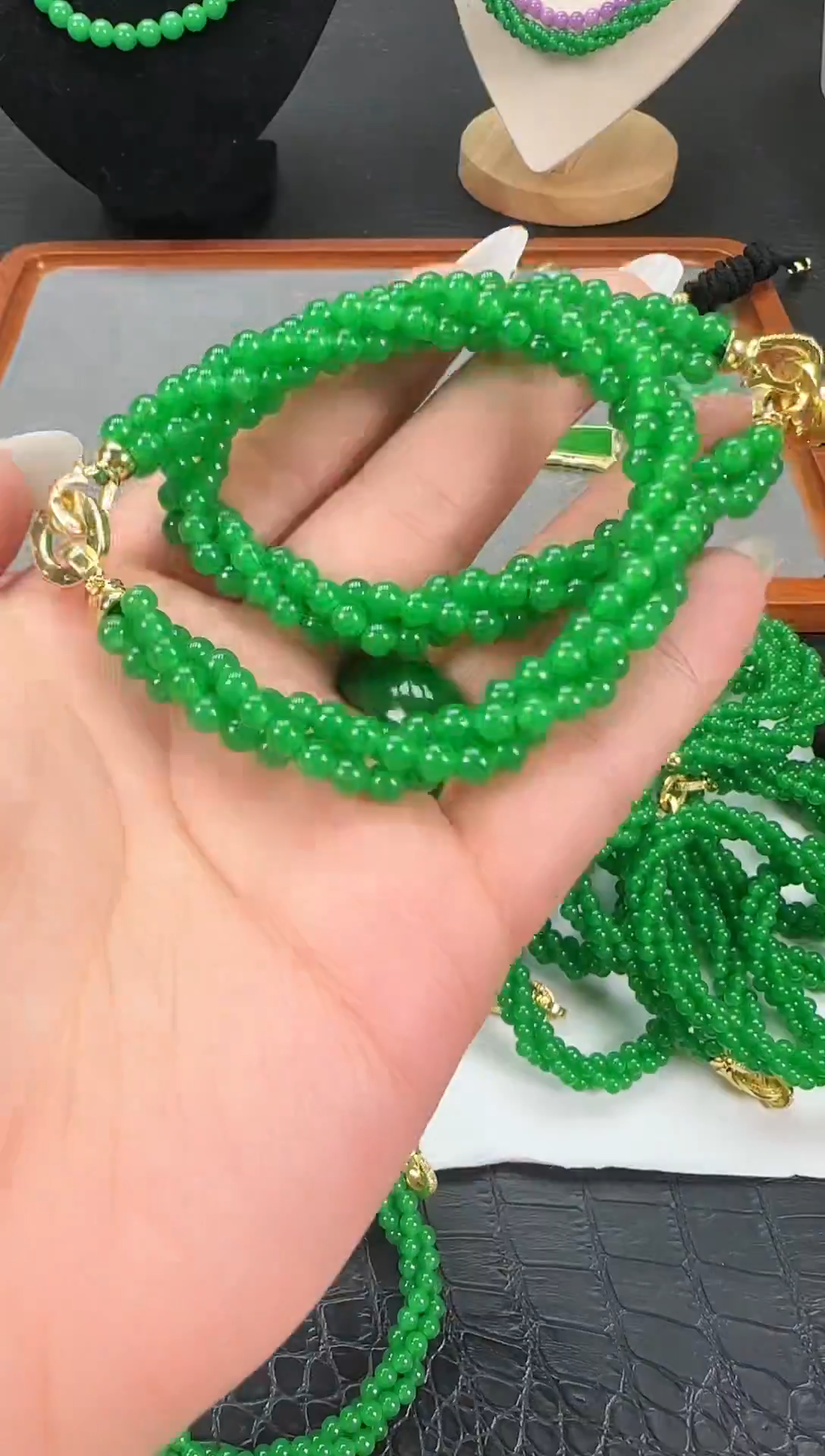 未镶嵌翡翠耳饰小米麻花手串