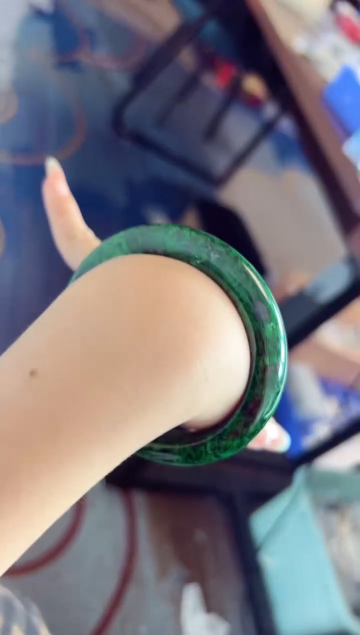 【闪购商品】翡翠手镯未镶嵌手镯