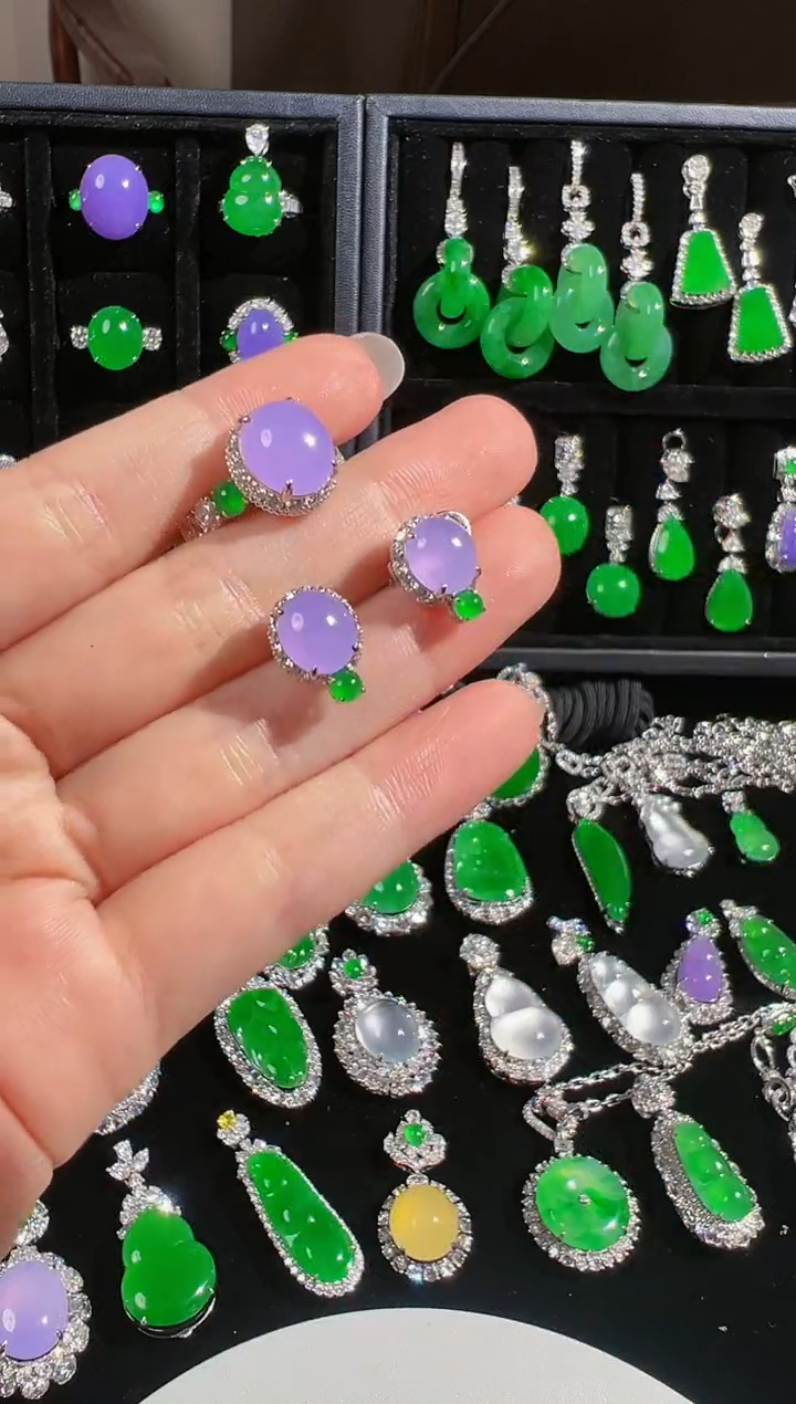 翡翠18K金镶嵌耳饰蛋面套装