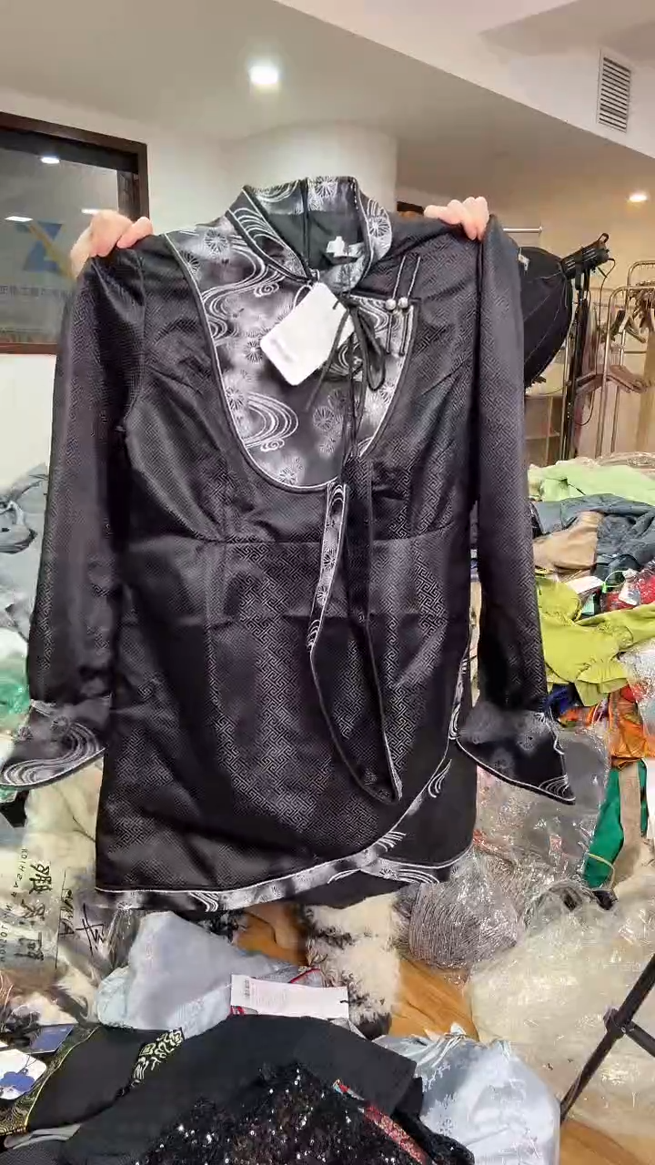 3XL码    135-145斤    连衣裙