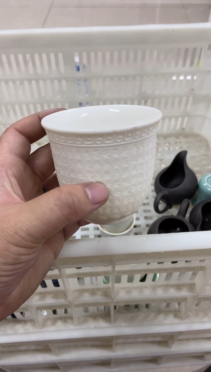 杯无运费险有瑕疵的摄影的产品有使用过的痕迹有点脏介意勿拍