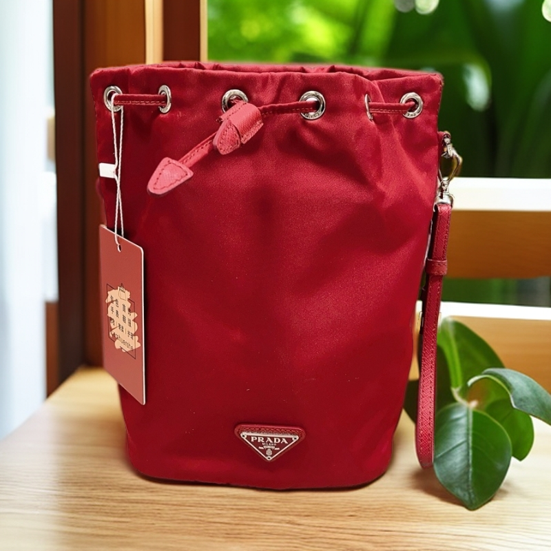 95新 Prada/普拉达  红色水桶 1872 2675 