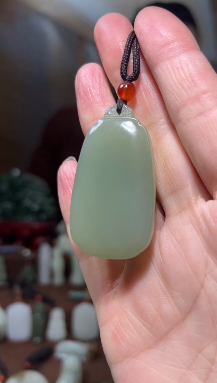 颈饰未镶嵌和田玉·