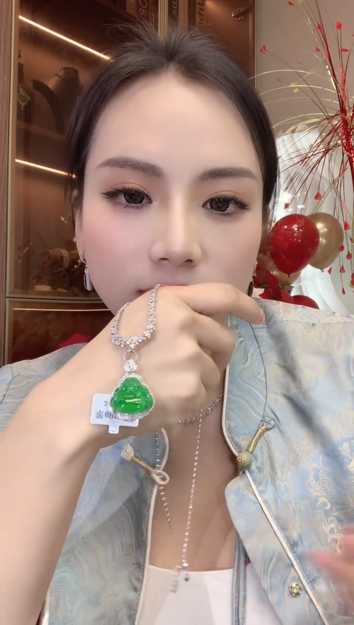 【闪购商品】翡翠吊坠(不含链)18K金镶嵌D38