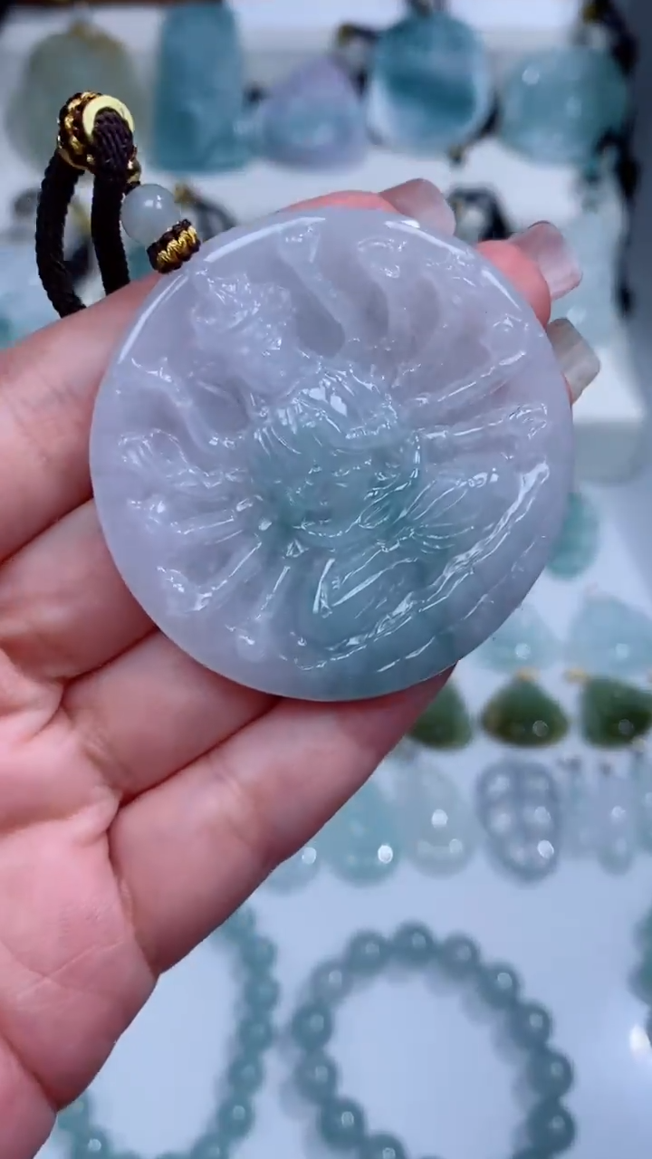 翡翠未镶嵌颈饰吊坠