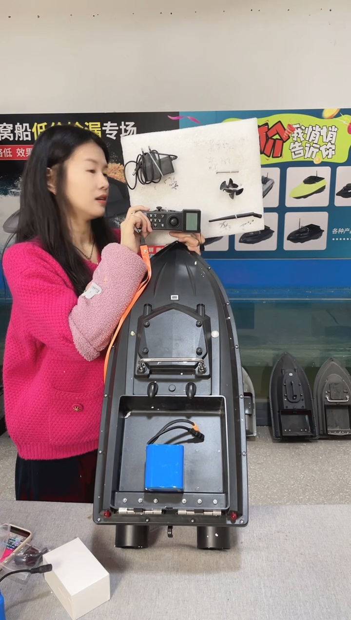 黄****。二手船处理 JS90GPS版 配38000毫安电池 编号16