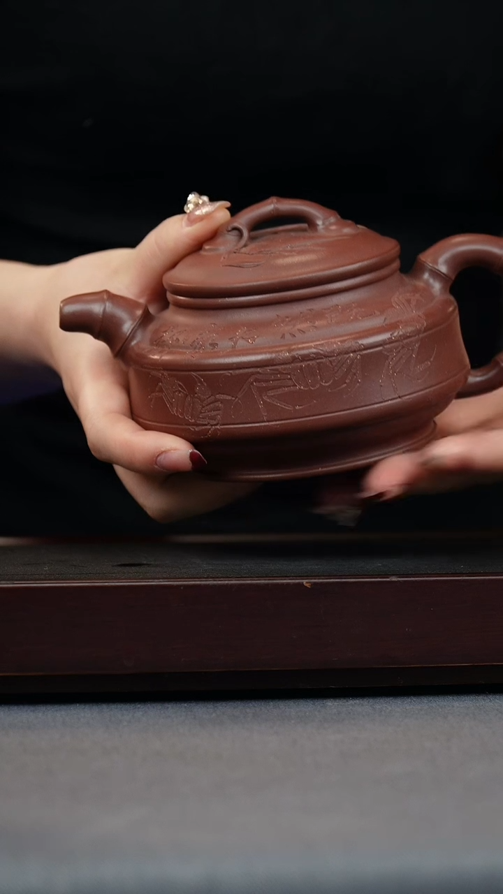 【闪购商品】紫砂茶壶底槽清 双线竹鼓  刻螃蟹