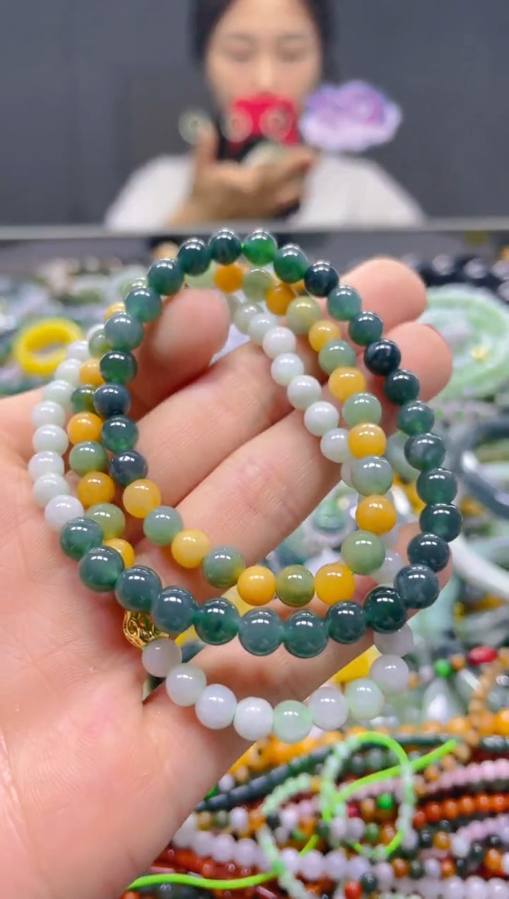 颈饰未镶嵌翡翠5MM/C/翡翠A货，一件也是批发价