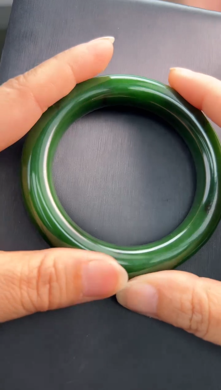 【闪购商品】和田玉手镯未镶嵌手镯红皮多样性拍一发一