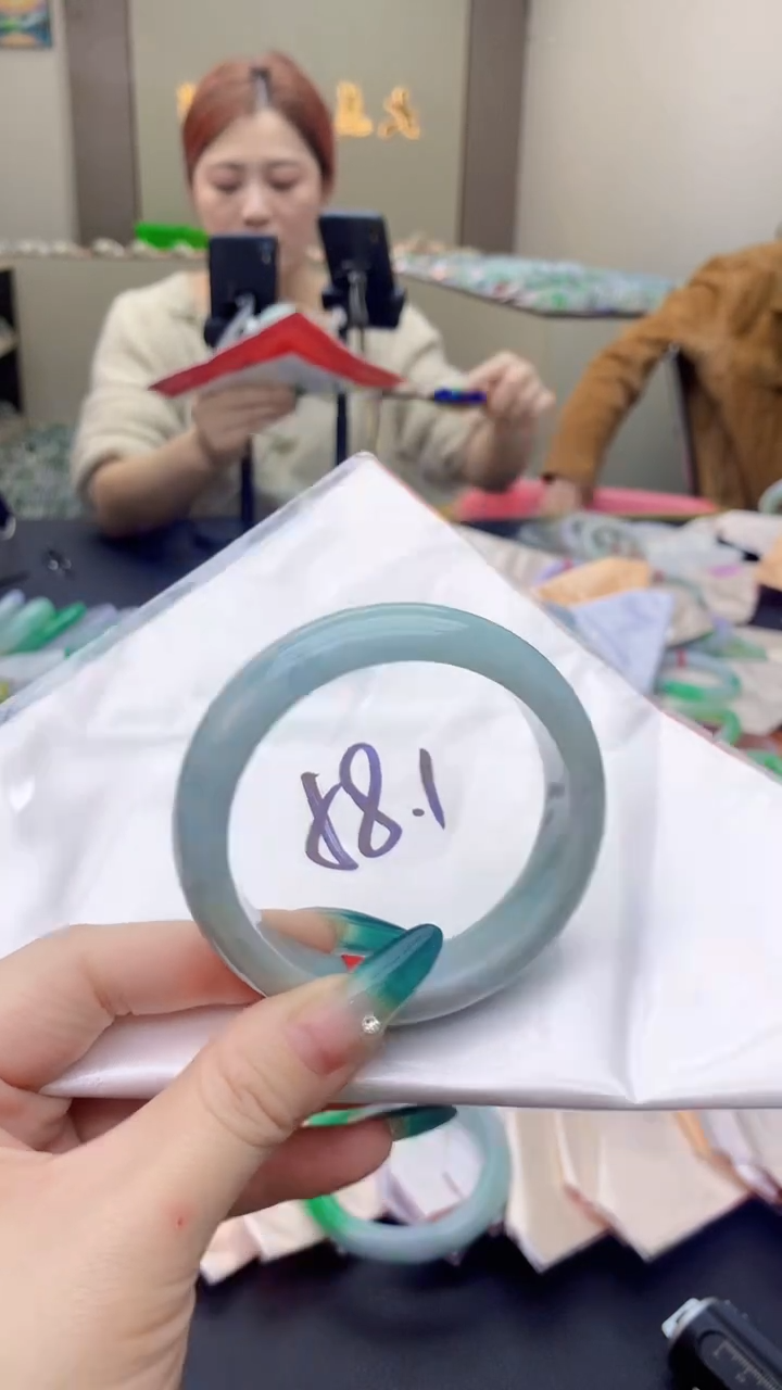 【闪购商品】翡翠手镯未镶嵌0632522305