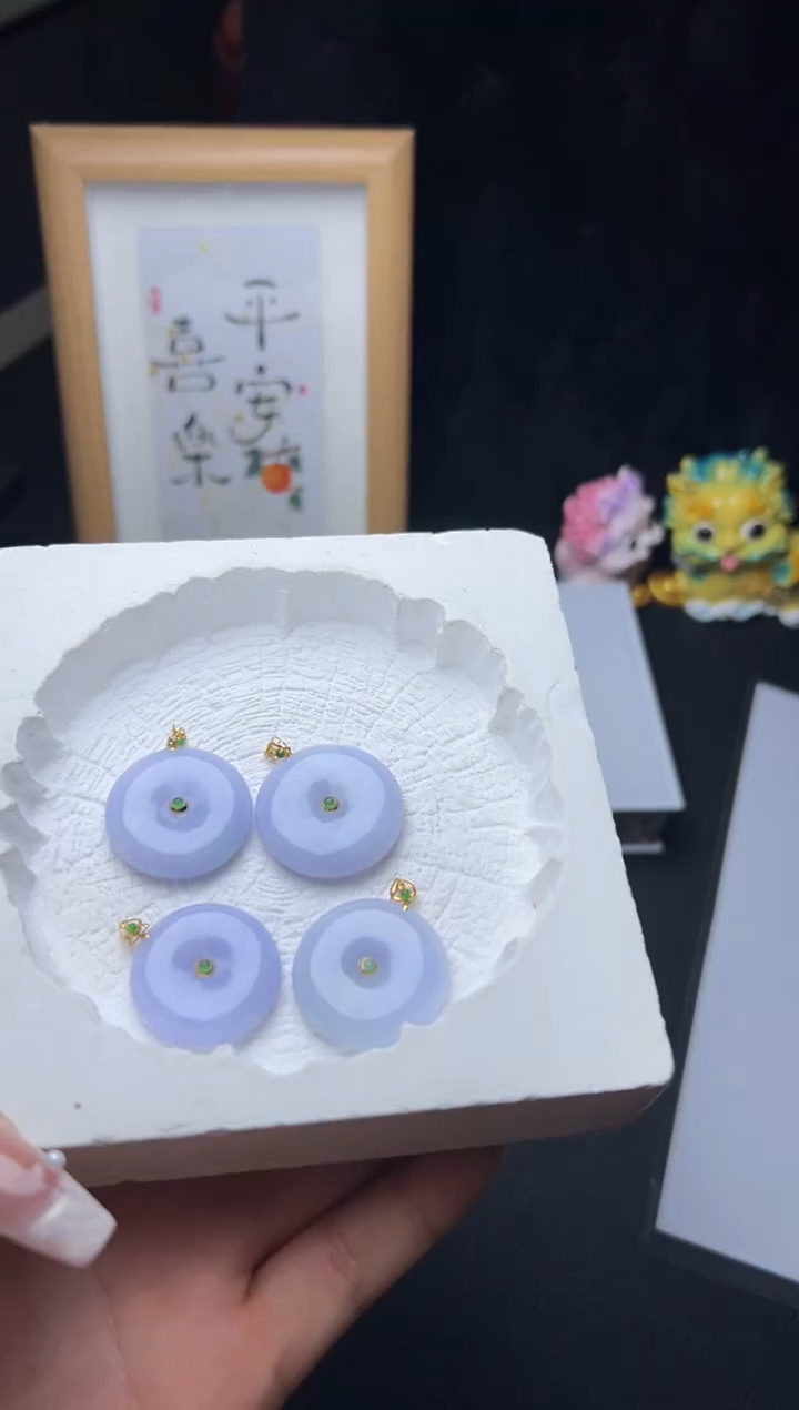 【闪购商品】翡翠颈饰18K金镶嵌W001-PQGJ629多样性发一件