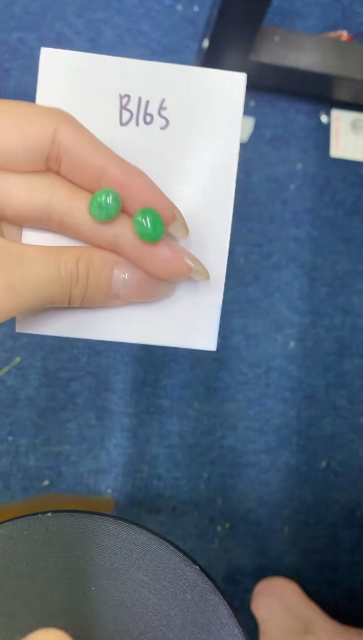 翡翠18K金镶嵌颈饰缅甸天然翡翠A货