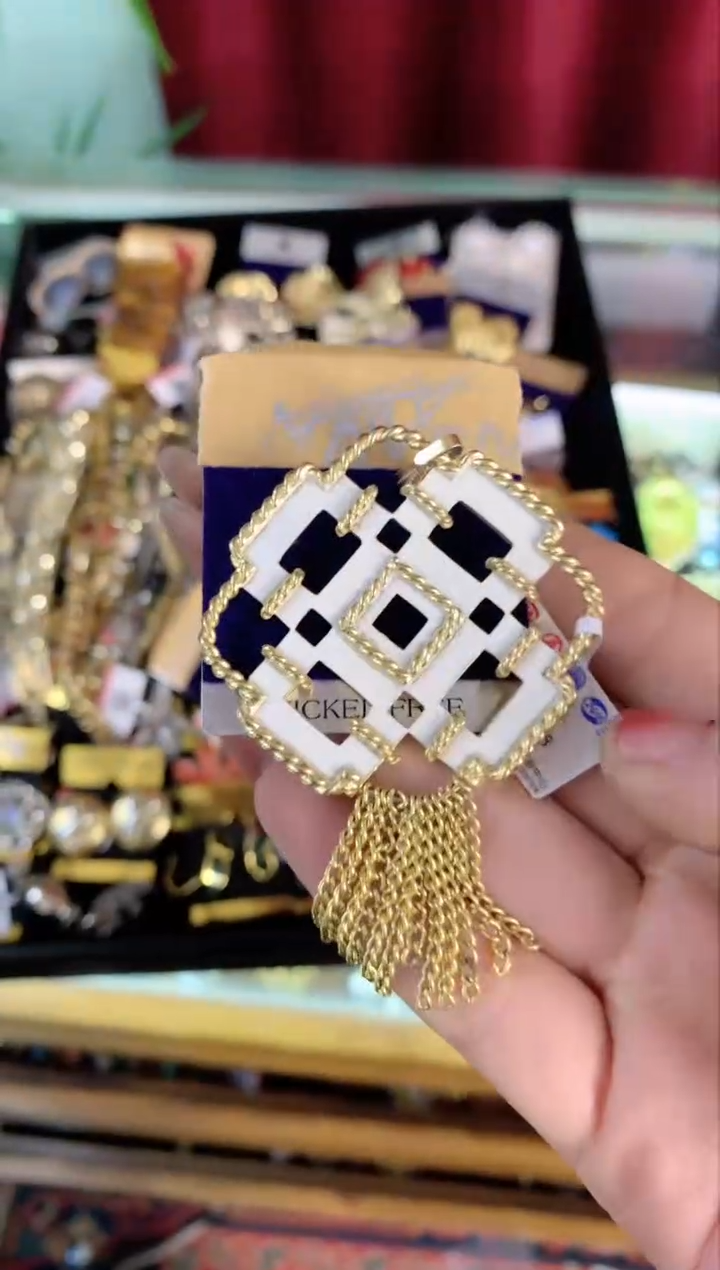 【闪购商品】瓷片楚楚中古珠宝甄选不退换