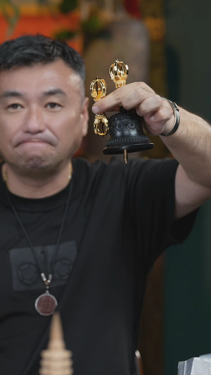 装裱画金刚铃+杵1-多样性发其一