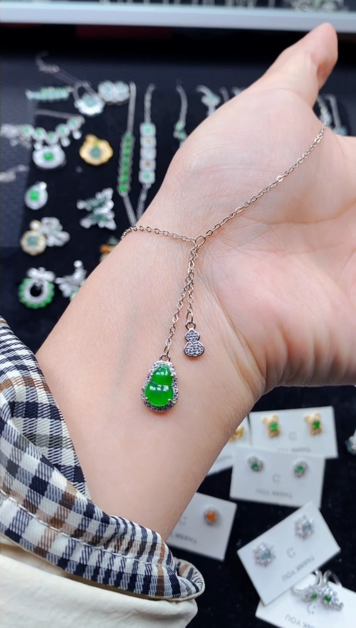 【闪购商品】翡翠颈饰银S925镶嵌8087