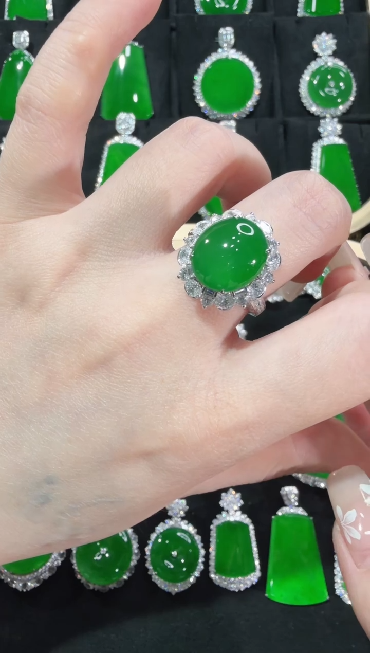 18K金镶嵌戒指翡翠蛋面戒指天然A货翡翠72h鉴赏期