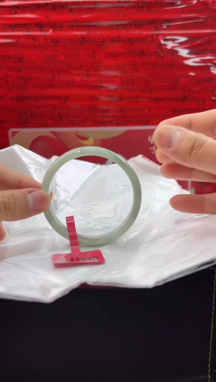 【闪购商品】翡翠手镯未镶嵌15翡翠手镯（微瑕）