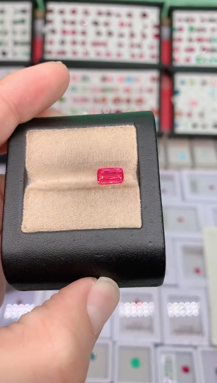 裸石尖晶石2.07ct马亨盖