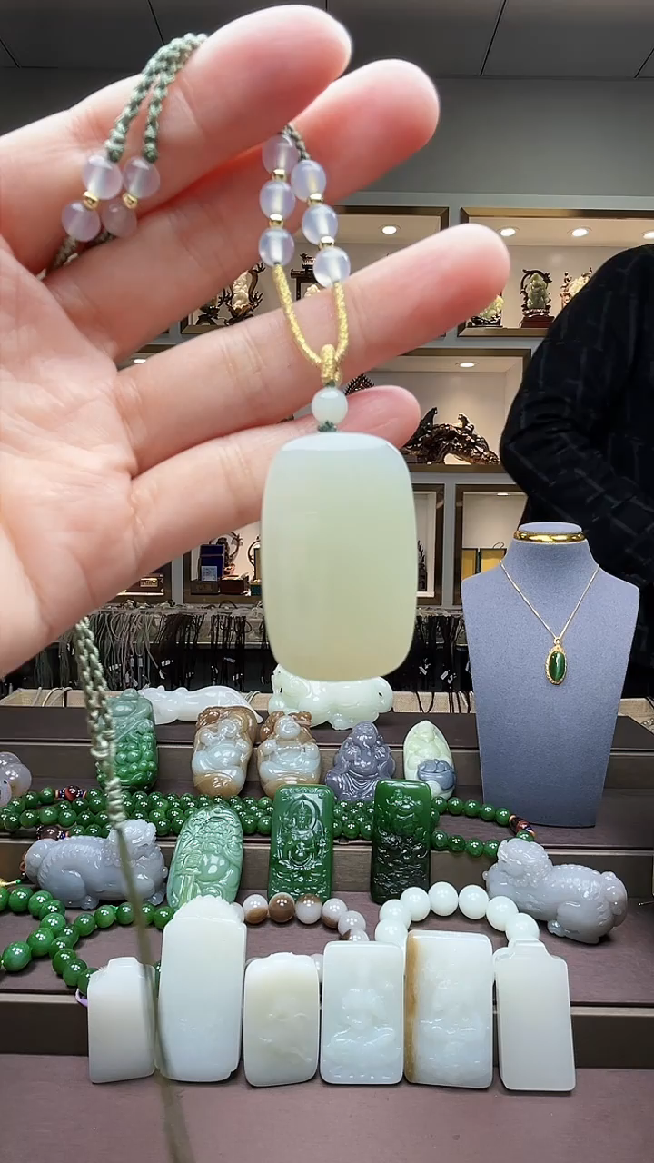 【闪购商品】和田玉挂件未镶嵌苏