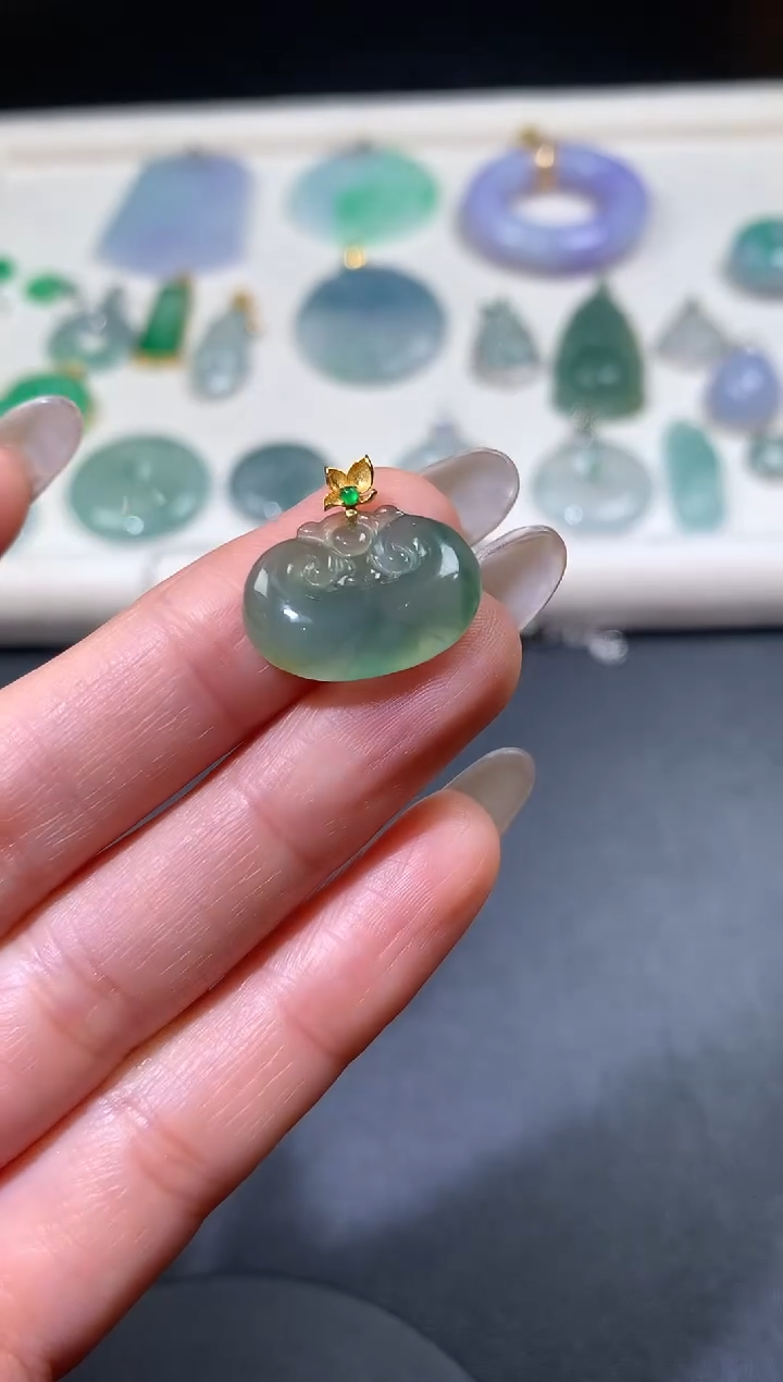 吊坠(不含链)18K金镶嵌翡翠翡翠