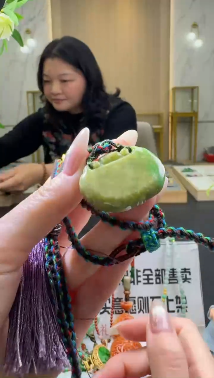 【闪购商品】定制翡翠未镶嵌00057342