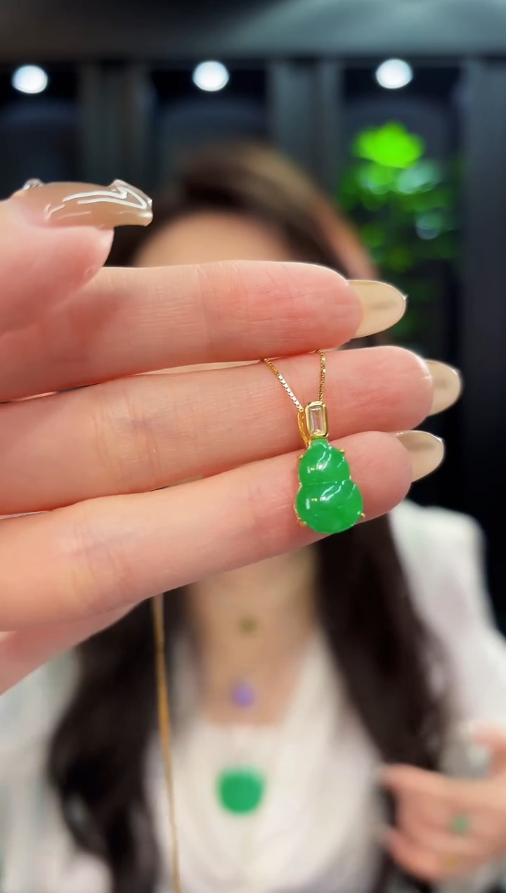 翡翠未镶嵌吊坠(不含链)缅料A货/多样性发货/一件