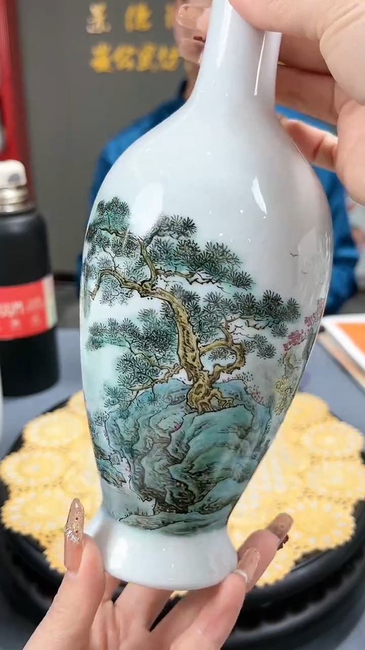 【闪购商品】官窑瓷画院926官窑瓷画院山水赏瓶