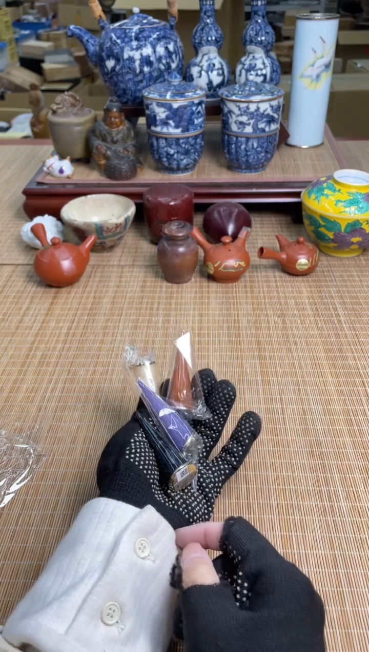 104号4只套戒指的圈直播专用链接