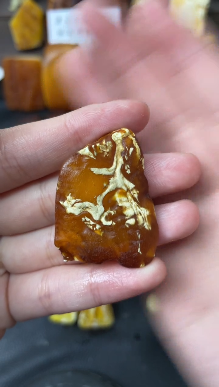 【闪购商品】定制蜜蜡未镶嵌原石