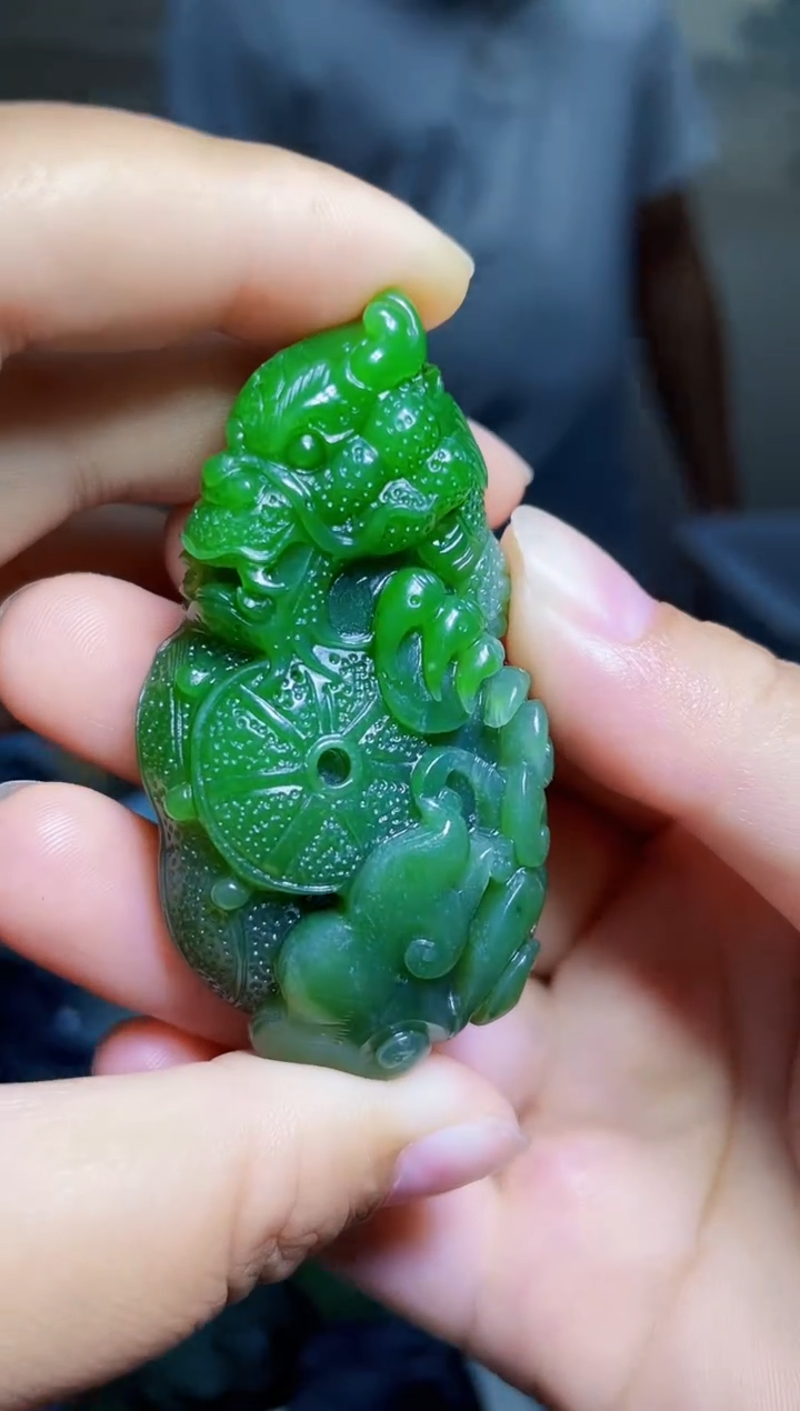 和田玉未镶嵌颈饰1