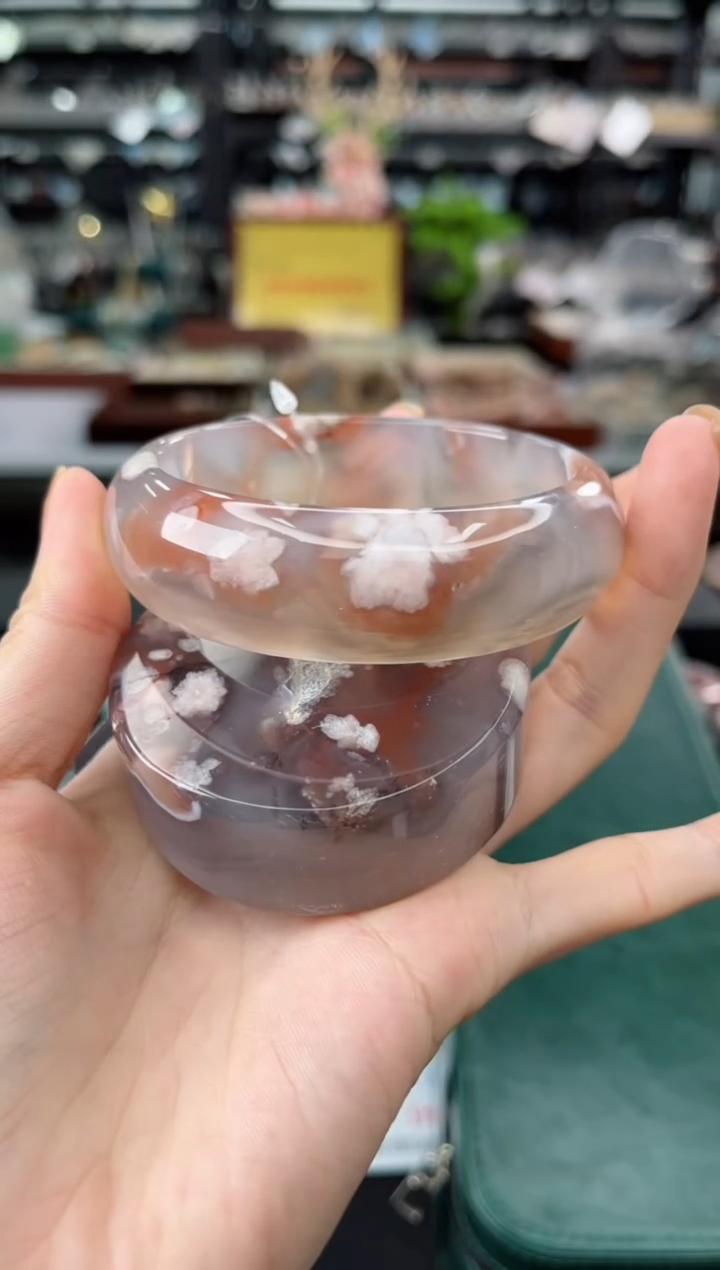 【闪购商品】石英质玉手镯未镶嵌62圈口（赠送镯心）6540150