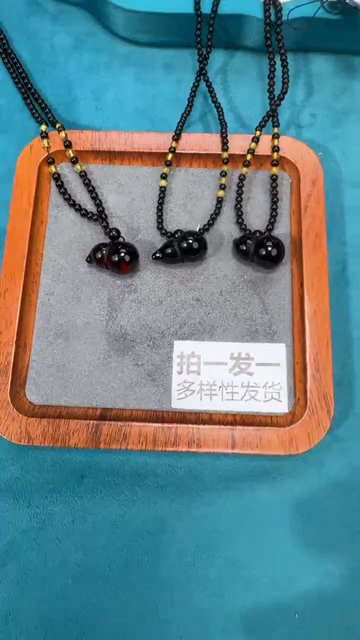 【闪购商品】琥珀颈饰未镶嵌天然琥珀蜜蜡吊坠DZ0114-01
